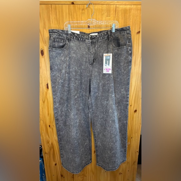 Vanilla Star Denim - Vanilla Star Women's Gray Washed Straight Leg Jeans